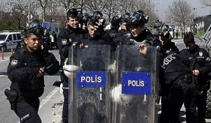 Три експлозии в турския град Мерсин