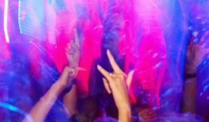 Клубовете в Берлин може да минат в нелегалност