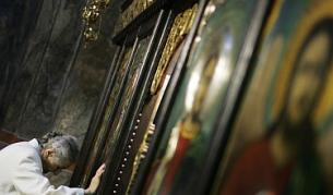 Започва двуседмичният Богородичен пост