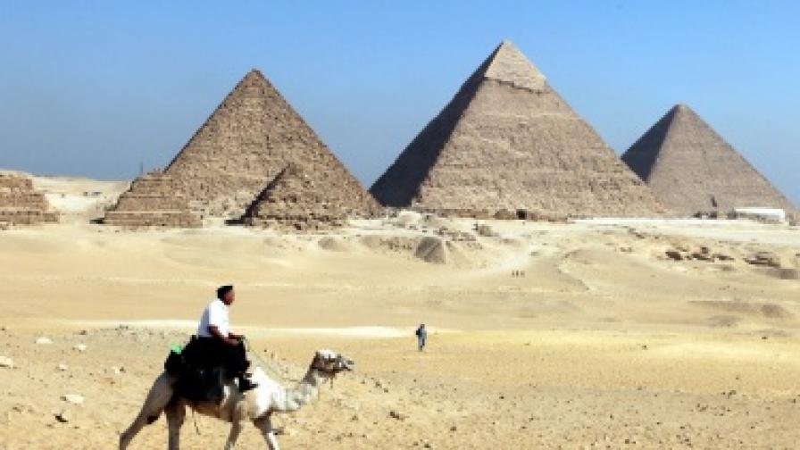  Експлозия до рейс с туристи в Египет 