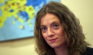 Министър: Учителите взимат средно около 730 лв.