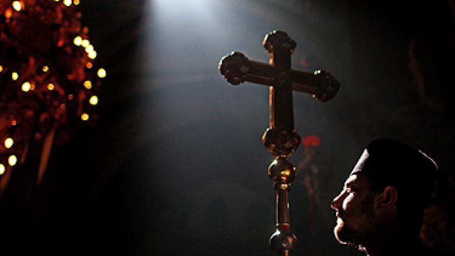  Скандал, кости на жена в Света гора 