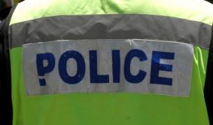 Издирват в цяла Европа учител, избягал с 15-годишна 