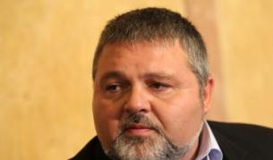 Депутатът Гумнеров: Забраната за пушеното удря директно върху малкия бизнес