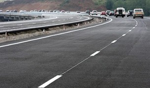 Пострадалият от бетонна плоча на „Хемус” ще съди АПИ