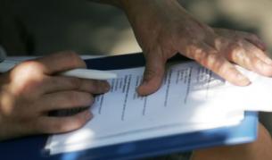 Езиковеди критикуват новия правописен речник на БАН