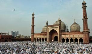 Мюсюлманите честват Курбан байрам