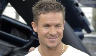 Баумгартнер започна да дава съвети и за политиката