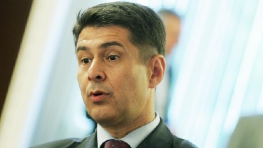 Депутатите от СДС не знаели за номинацията на Петър Стоянов