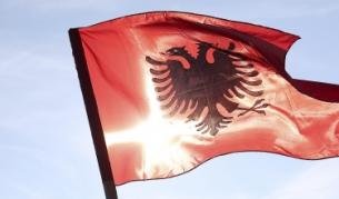 Албания: Да не излизаш от дома си поради страх