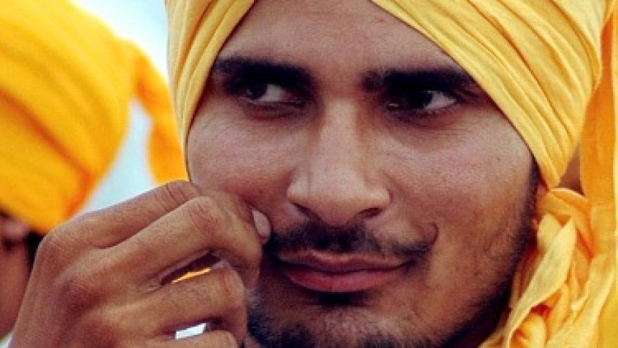 Присаждане на мустаци привлича туристи в Истанбул  