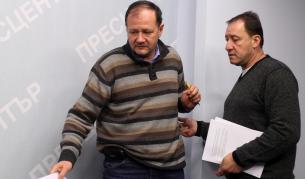 Михаил Миков и Ангел Найденов преди днешната пресконференция на БСП