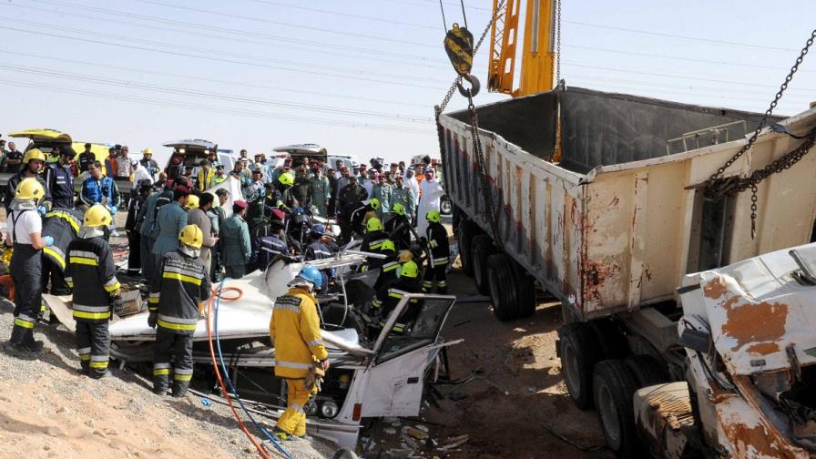 Автомобилна катастрофа в ОАЕ взе над 20 жертви
