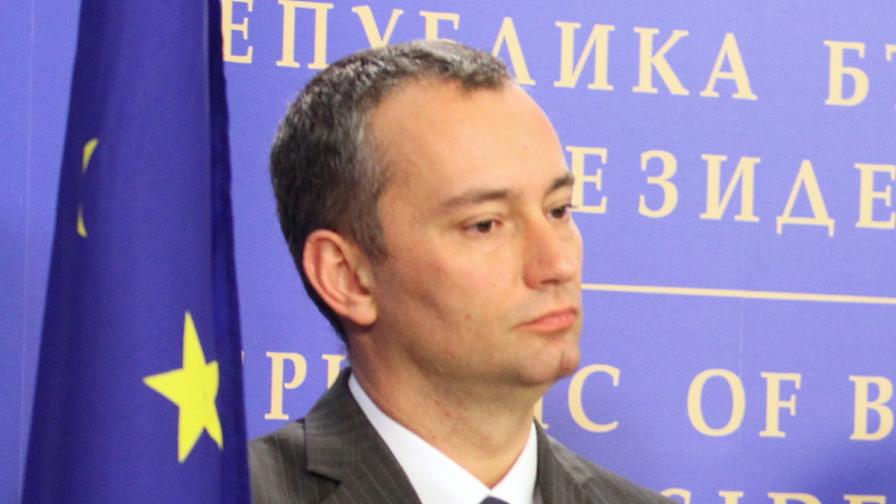 Министърът на външните работи Николай Младенов на пресконференцията след КСНС
