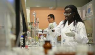 Откриха кои кръвни клетки управляват центъра на апетита в мозъка