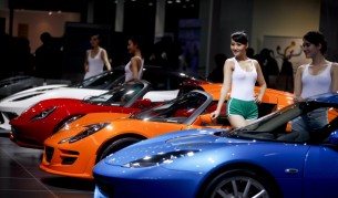 Китай изпреварва САЩ и по луксозни автомобили