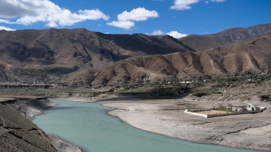 Над 80 миньори затрупани в Тибет, провеждат спасителна акция