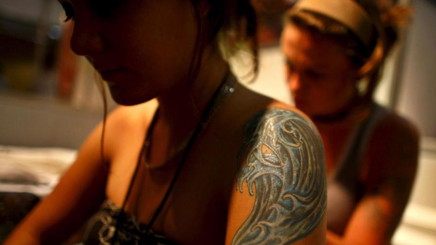 Жените с татуировки били по-лесни за мъжете
