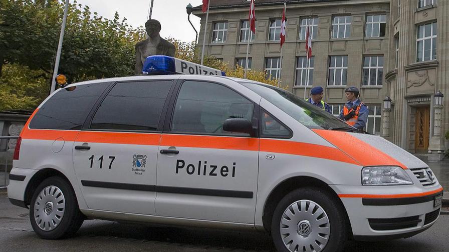 Неизвестен откри стрелба в центъра на Цюрих