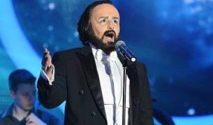 Рафи в образа на Лучано Павароти