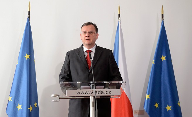Въпреки арестите чешкият премиер не мисли да подава оставка 