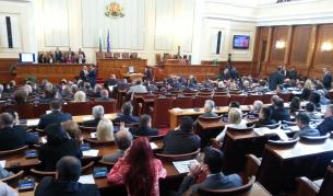 НС увеличи обезщетението за отглеждане на малко дете със 70 лв.