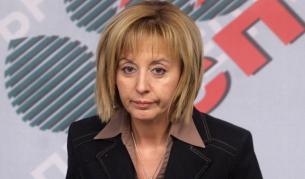 Манолова: Оставката на Орешарски не е в интерес на българите 