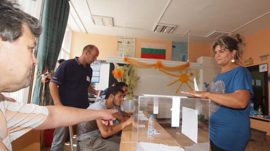 През целия ден в неделя, 30 юни, изборните секции във Варна останаха празни, гласуваха едва 25% от имащите право избиратели