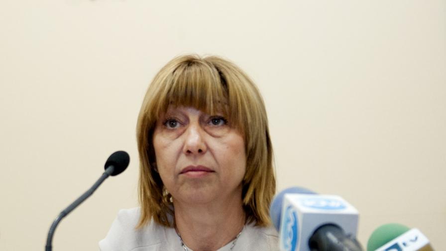 Министър Анелия Клисарова