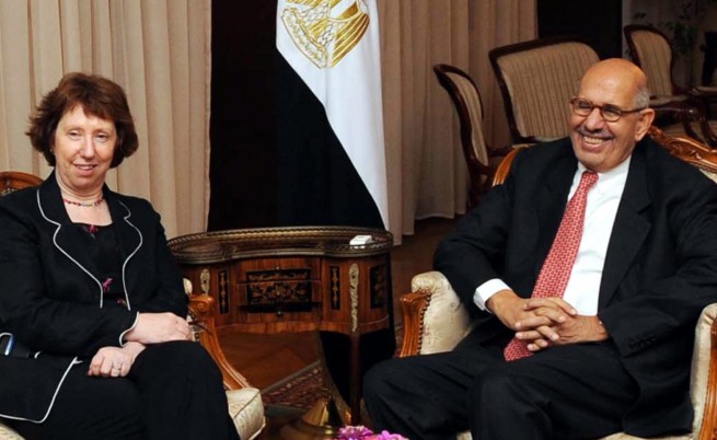 Заведоха Катрин Аштън на среща с Морси
