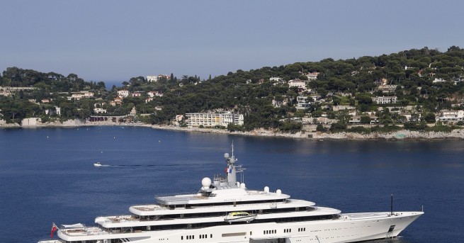 Тези мега яхти са играчките на президенти богати бизнесмени руски