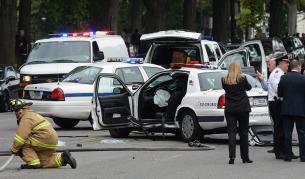 Полицията застреля жена до Капитолия, има ранен полицай