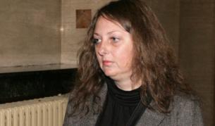 Виолета Николова