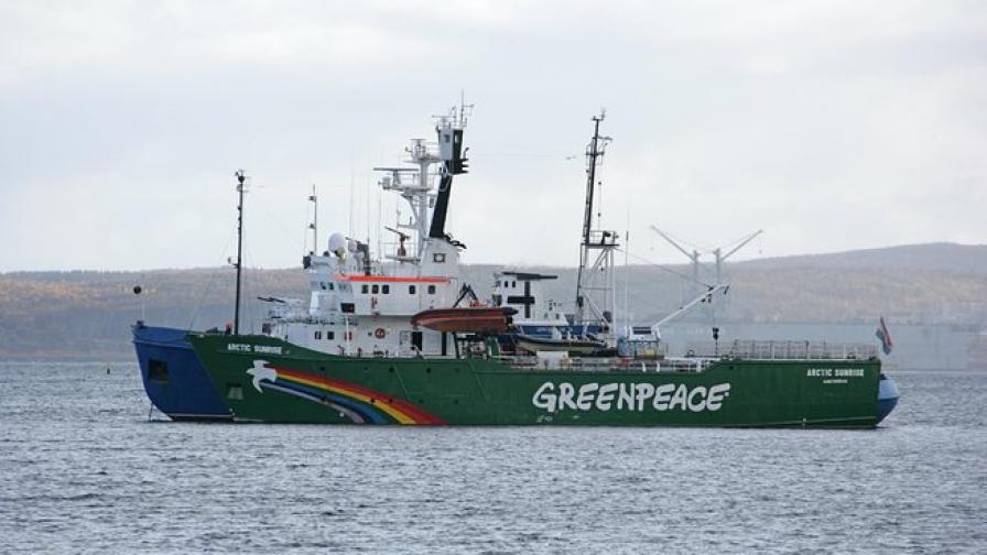 Русия ще бойкотира арбитражното дело с кораба на Грийнпийс