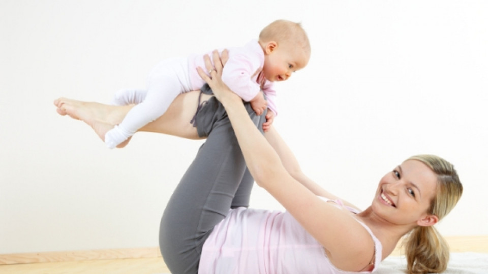 Йога упражнения "мама с бебе"