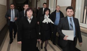 Сигнал за разследване на управлението на Авиотряд 28 и Министерството на транспорта и съобщенията в периода 2005 – 2009 г. внесоха народни представители от ГЕРБ до главния прокурор Сотир Цацаров.