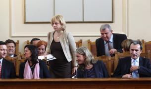 Десетима министри отговарят на депутатски питания