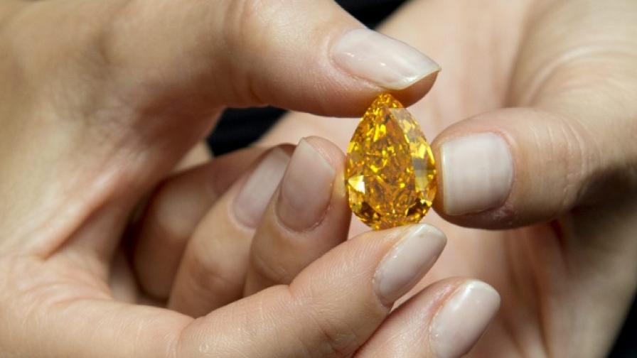 Безценни камъни: Оранжев диамант за $35,5 млн., розов - за $60 млн.