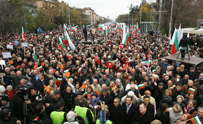 Хиляди се събраха на митинга на БСП. Орешарски, Станишев и Местан бяха също