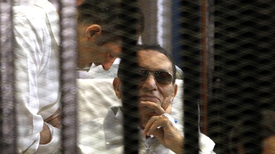 Мубарак използвал 18 млн. долара държавни пари да ремонтира имотите си