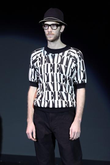 Тенденции пролет/лято 2012 - черно&бяло - снимка 138