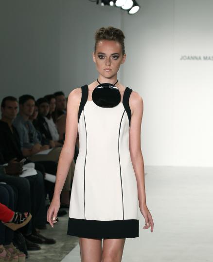 Тенденции пролет/лято 2012 - черно&бяло - снимка 104