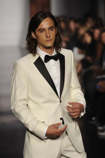 Тенденции пролет/лято 2012 - черно&бяло - снимка 56