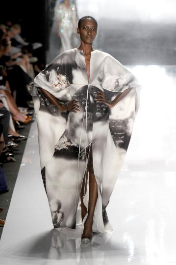 Тенденции пролет/лято 2012 - черно&бяло - снимка 44