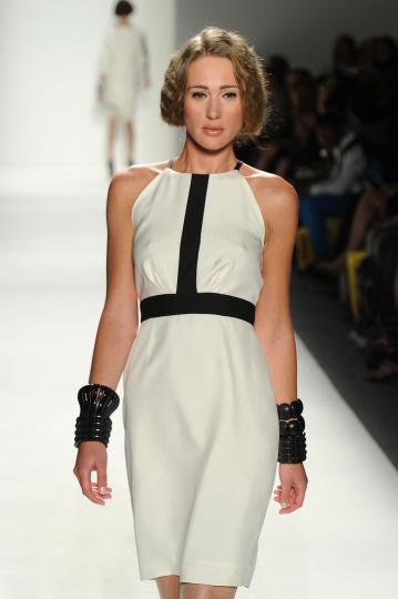 Тенденции пролет/лято 2012 - черно&бяло - снимка 21