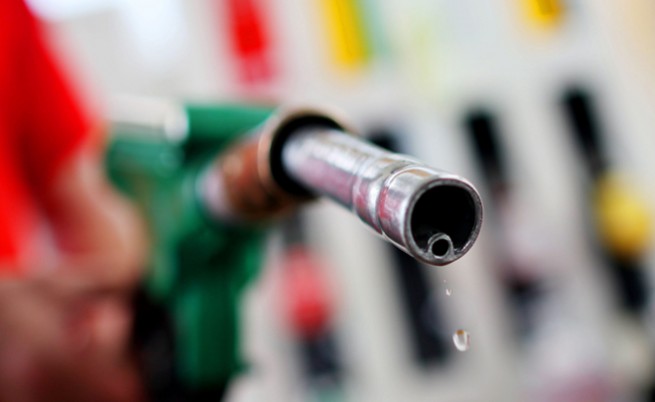 Експерт: Мерките за цените на горивата са комични