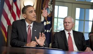 Робърт Гейтс и Барак Обама