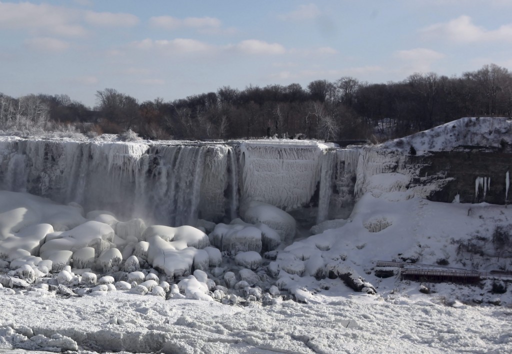 Ниагарски водопад замръзна - Фото - Sinoptik.bg