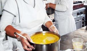 Изписват част от натровените със супа деца в Сливен